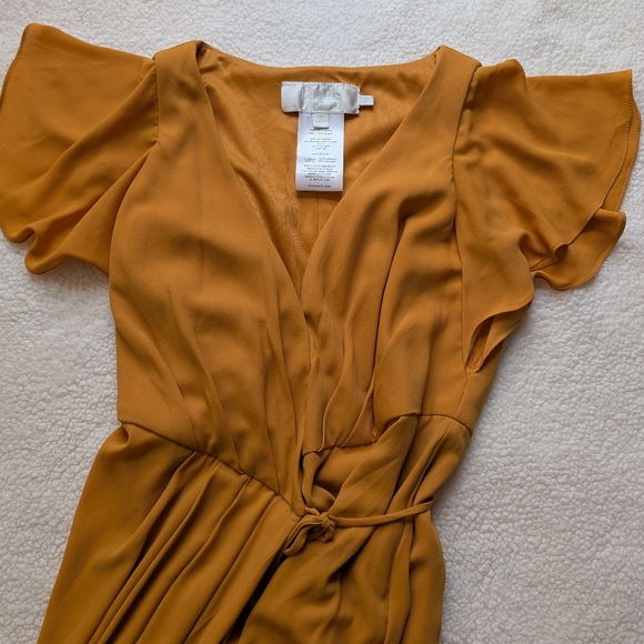LIKE NEW David's Bridal Marigold Georgette Flutter Sleeve Wrap Bridesmaid Dress - Picture 3 of 5